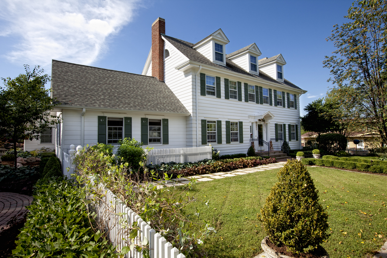 A well-kept traditional American home.